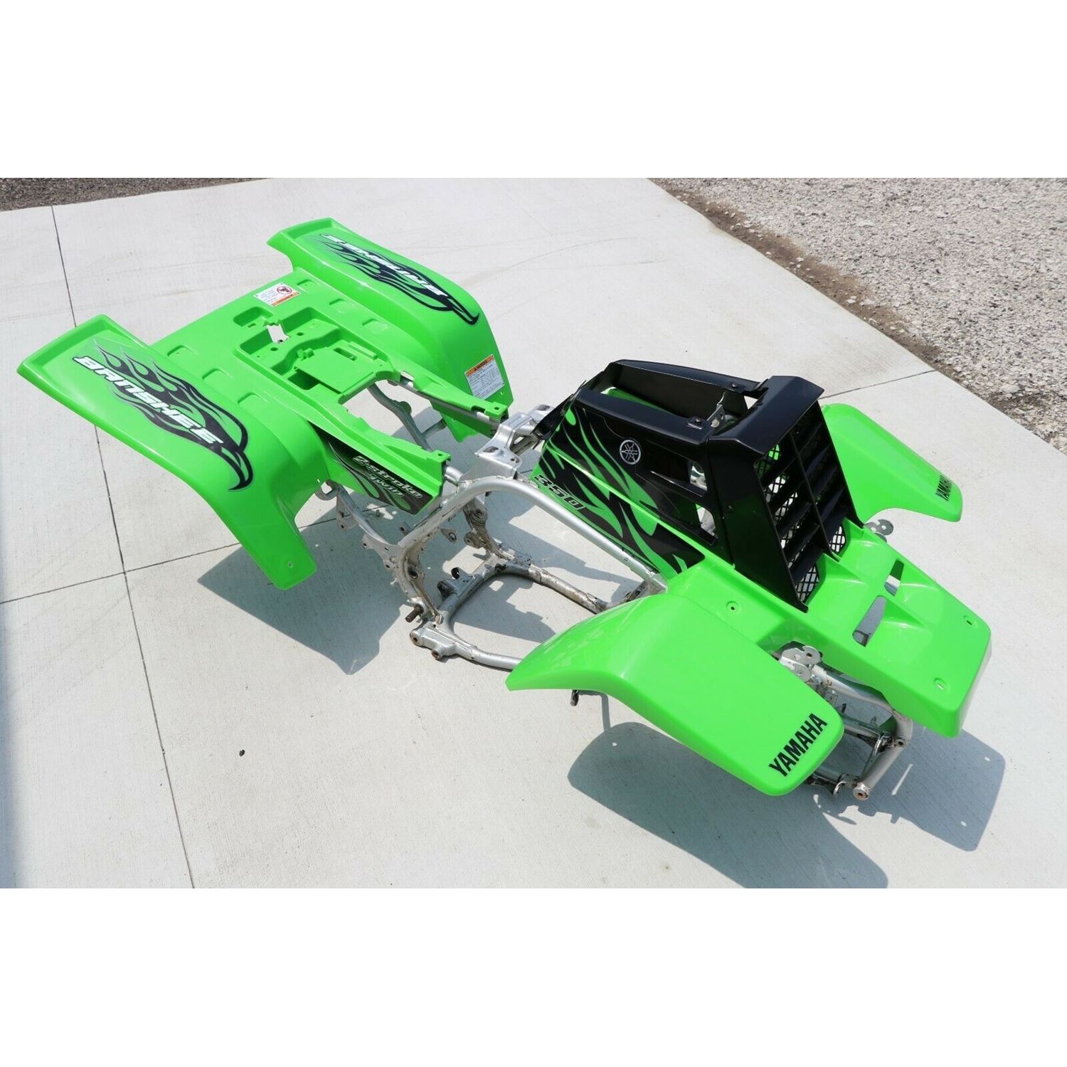 Yamaha Banshee fenders + gas tank plastic + grill