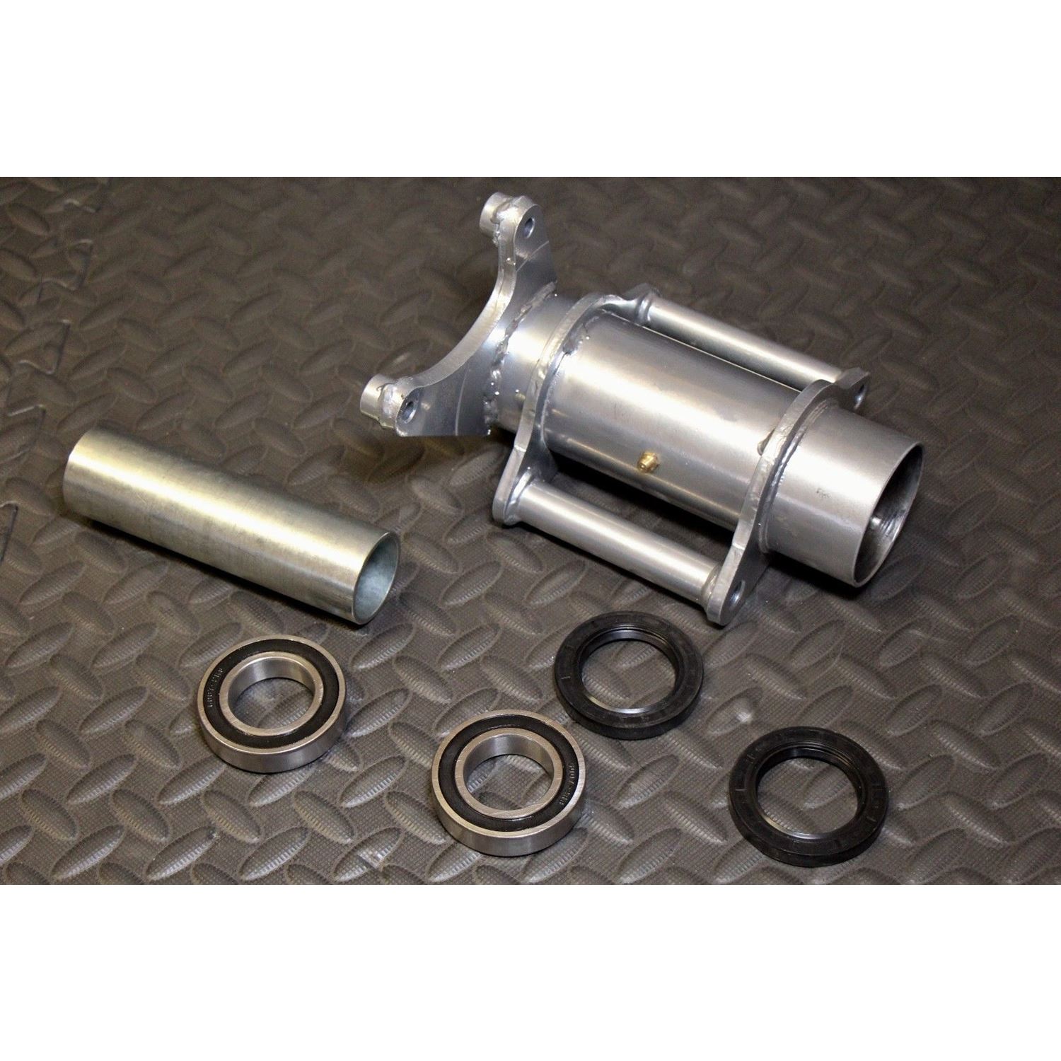 NEW rear axle bearing carrier Yamaha Banshee 1987-