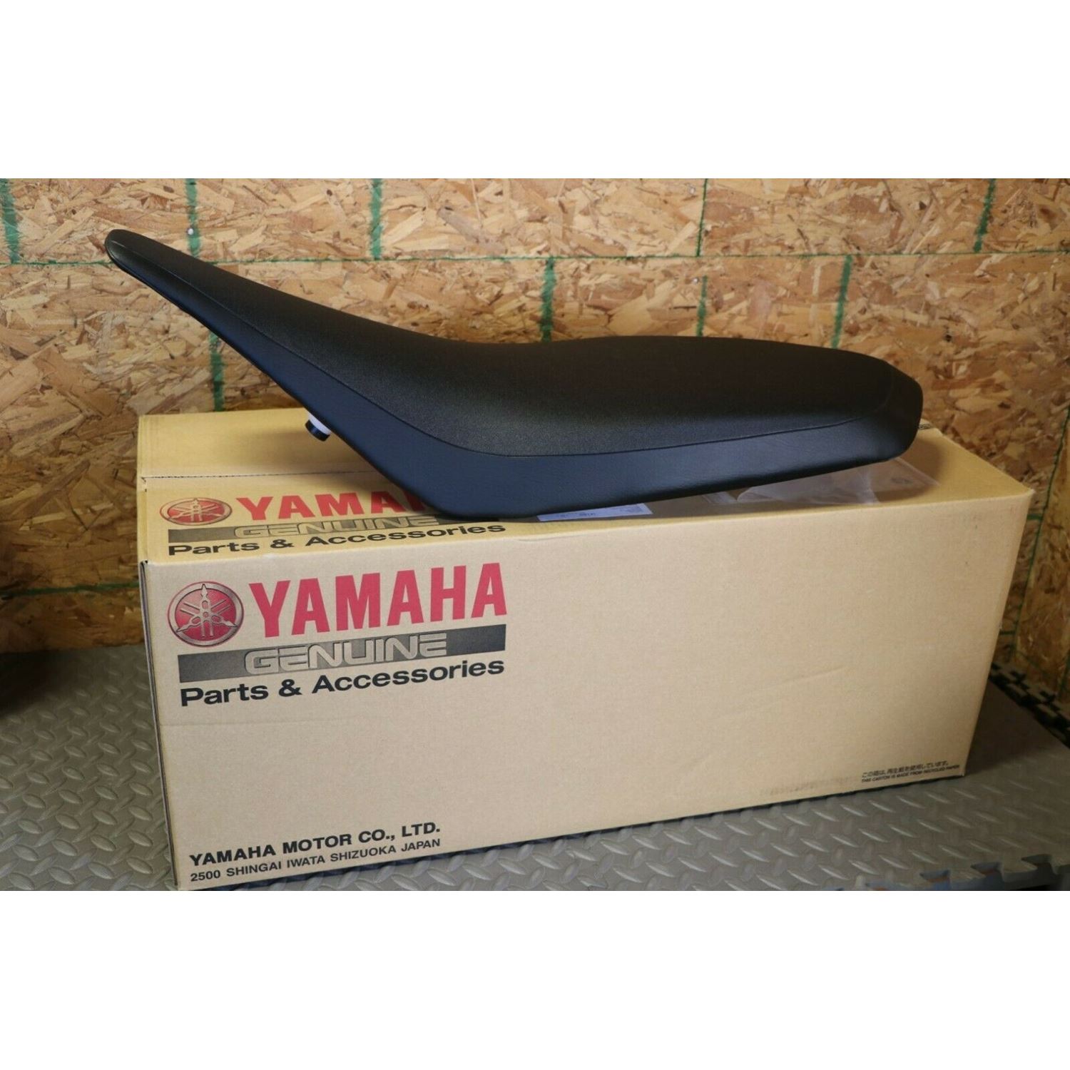 New Yamaha YFZ450 Complete Seat Black 2 Tone Cover