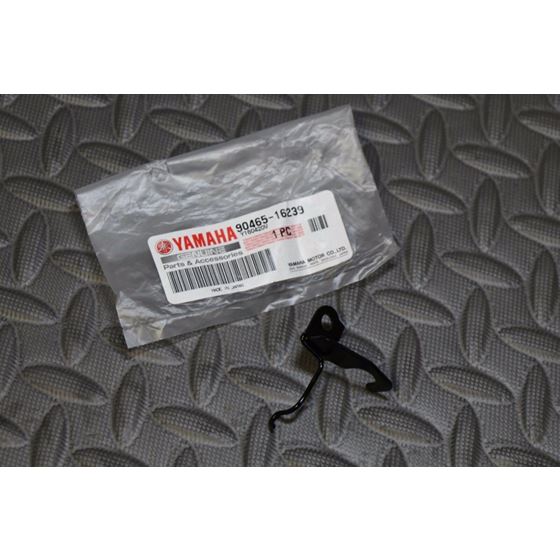 NEW Yamaha Banshee clutch cable holder case clamp 90465-16239-00