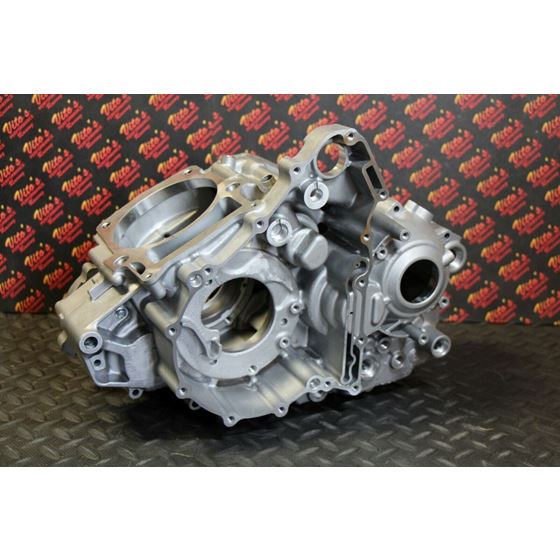 NEW Cases crankcase Yamaha Raptor 700 700R Genuine OEM factory 2013-2020